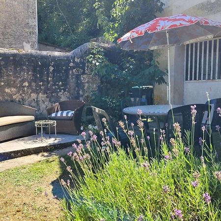 La Maison Aux Iris Poce-sur-Cisse Экстерьер фото